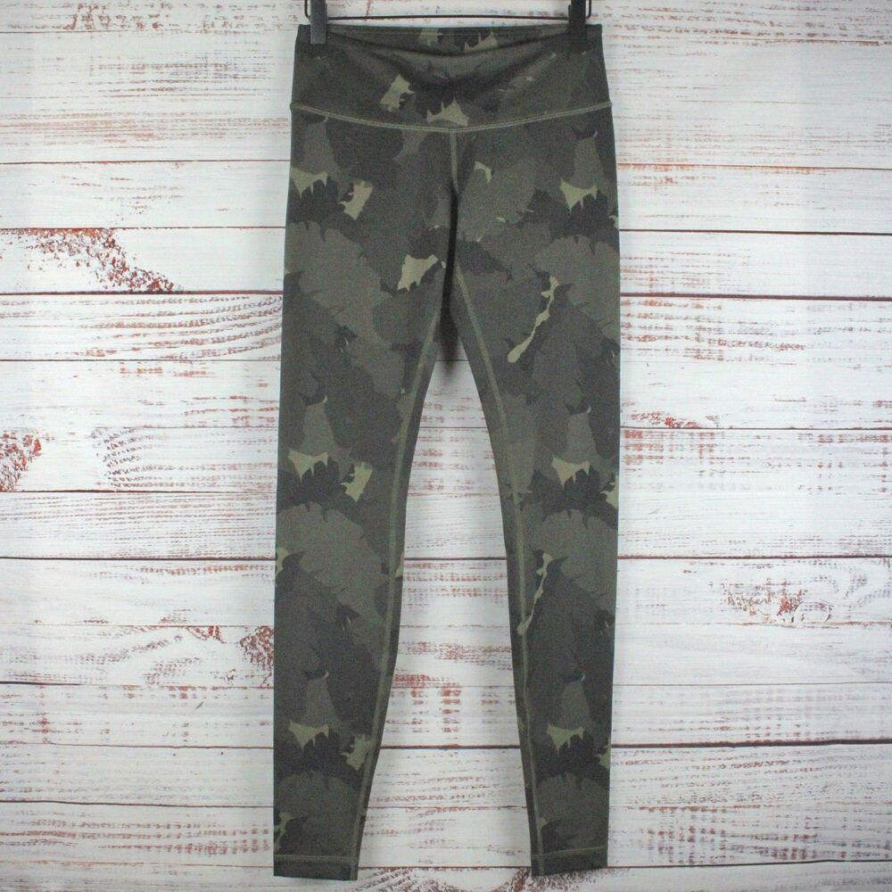 Lululemon Womens Size 6 Wunder Under Palm Party Fatigue Green Black Luon Camo